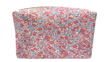 Load image into Gallery viewer, TRVL Luxe Cosmetic Everyday Bag