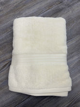 Load image into Gallery viewer, Kassatex Bath Towel
