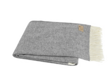 Load image into Gallery viewer, Landsdown Under Blanket