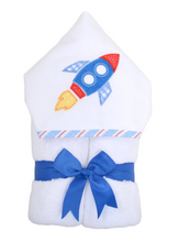 Load image into Gallery viewer, 3 Marthas Hooded Towel