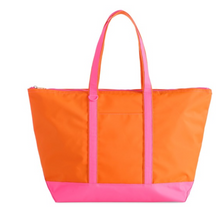 Load image into Gallery viewer, Water resistant tote
