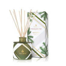 Load image into Gallery viewer, Frasier Fir Frosted Petite Reed Diffuser
