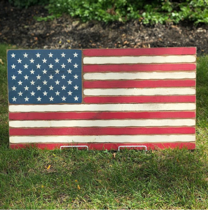 Rustic Marlin Medium Flag Colored